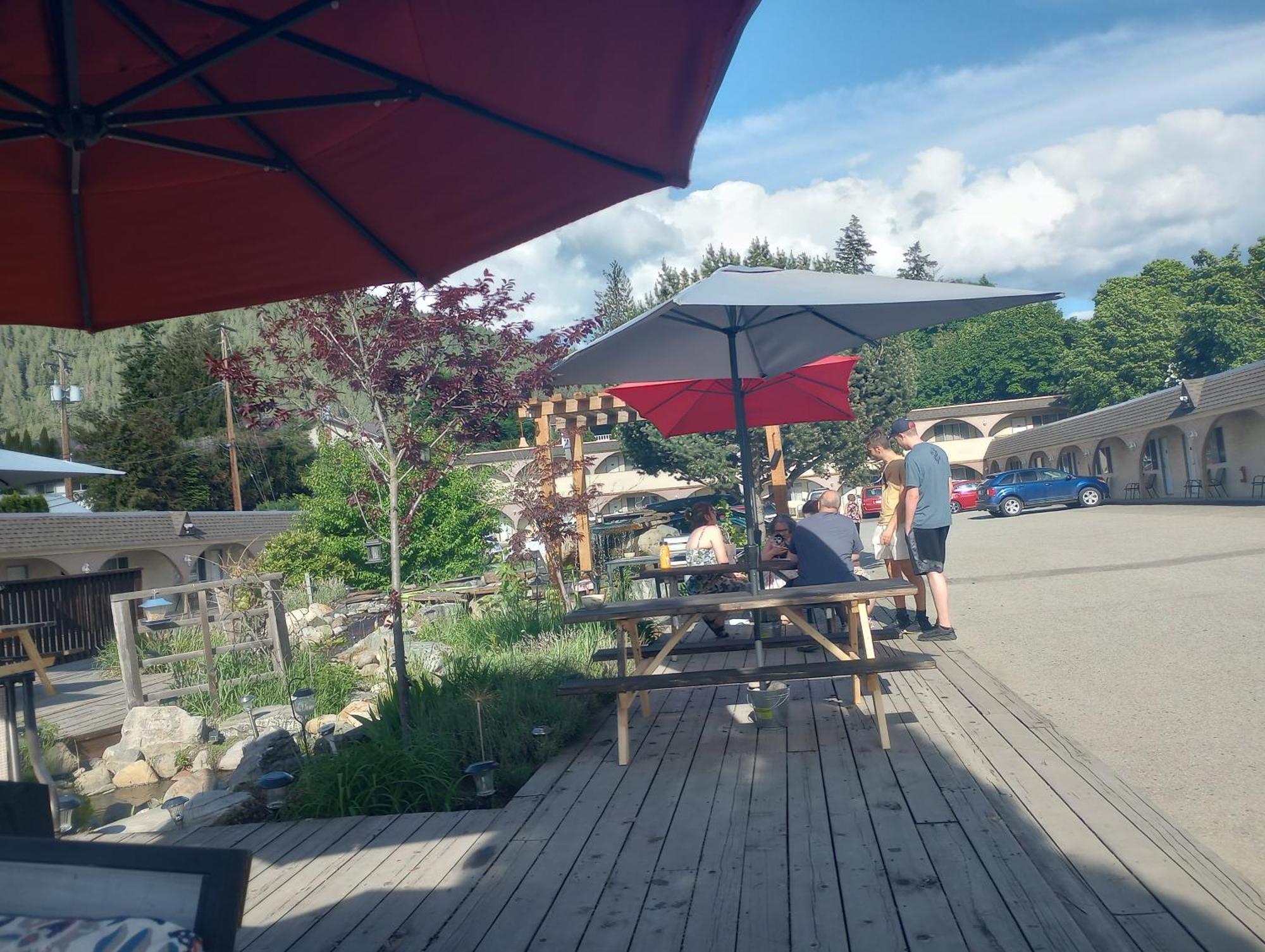 Magnuson Hotel Creston Exterior foto