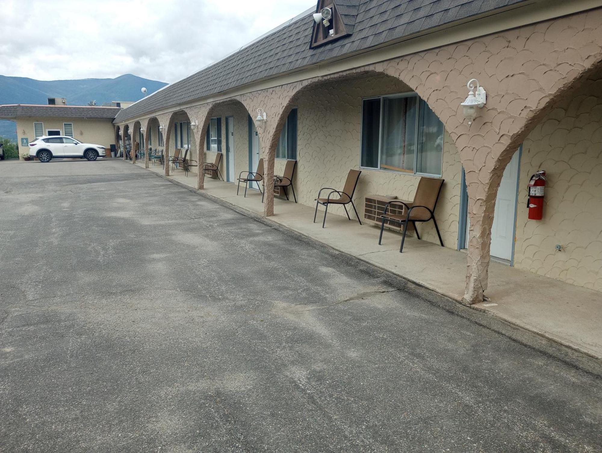 Magnuson Hotel Creston Exterior foto